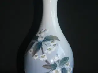Vase med æblekvist fra Royal Copenhagen