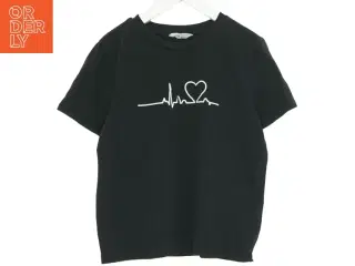 T-Shirt fra SHEIN (str. 152 cm)