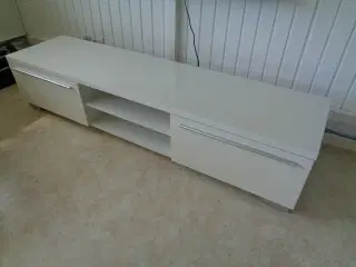 TV bord (reserveret)