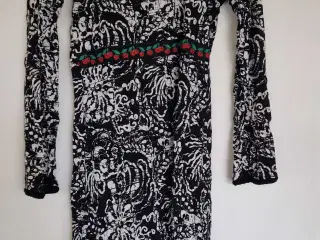 Sort hvid mønsteret kjole 