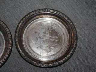 Flaskebakker / Glasbakke i sølvplet diam 10 cm