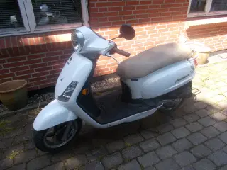 sm Fiddlo 11 50 30 scooter