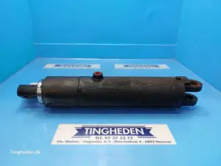 Massey Ferguson 6465 Løftecylinder 3795031M2