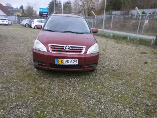 Toyota Avensis Verso 2,0 sports Van