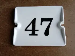 Husnummer, porcelæns husnummer fra B&G