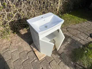 Vaskeskab Laufen helt ubrugt i original emballage.