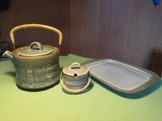 Rune stentøj tekande, fad, tallerkener m.m.
