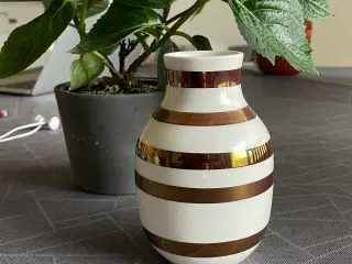 Flot mindre Kähler jubilæumsvase, Omaggio