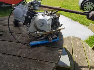Motor 110cc med automatkobling
