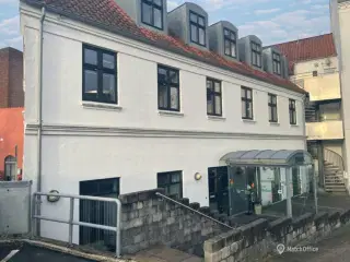Gravene 18. 8800 Viborg