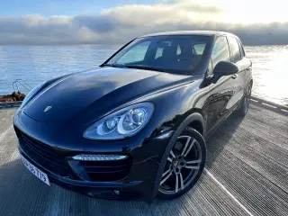 PORSCHE CAYENNE TURBO 500HK FULD AFGIFT ALT UDSTYR