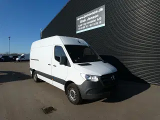 Mercedes-Benz Sprinter 316 2,1 CDI A2 H2 RWD 163HK Van 6g