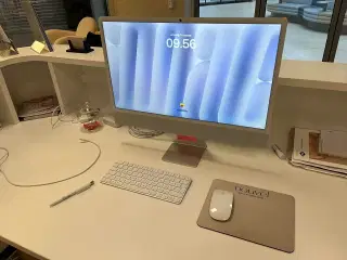 Apple IMAC *24* M4. Med mus og tastertur