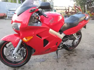 Honda VFR 800 - 1999