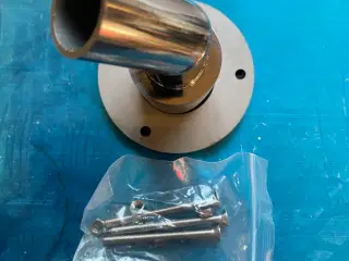 Skrog gennem føring 24 mm 