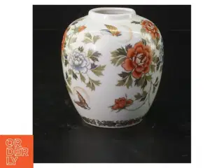 Japansk Porcelæns vase med blomstermotiv (str. 10x9 cm)