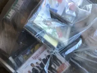 Sæk med CDer, forskelligt musik