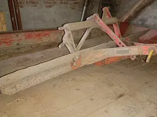 - - - Dozerblad ca. 2 meter (momsfri)