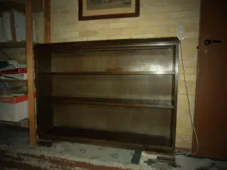 Bogreol, egetræ.  