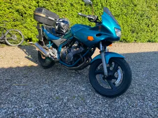 Yamaha xj 600