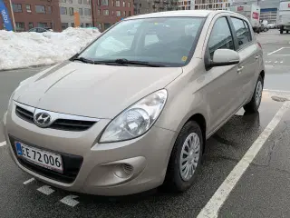 Hyundai i20, 1,2, Benzin til salg.