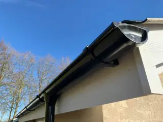 Lindab sorte ståltagrender 125 mm 6 m/8 stk 
