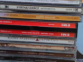 50 stk cd'er det er blandet musik 