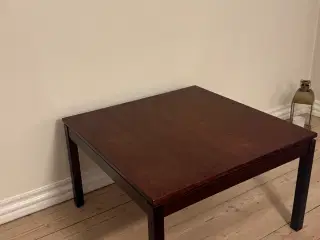 Hjørnebord i mahogni 