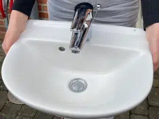 Lille Rummelig Håndvask