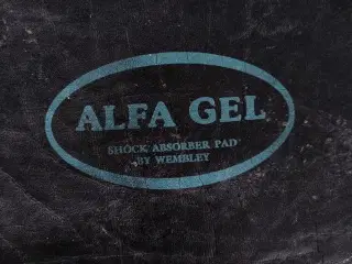 Alfa-Gel by Wembly gel underlag med bagløft