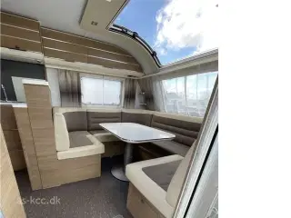 2017 - Adria Adora 613 UL   Adria Adora 613 UL Årg. 2017. 5 sovepladser, 6 siddepladser, antenne, Isabella Commodore fortelt, mover.