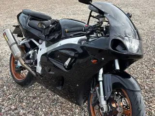 Suzuki Gsxr 750 
