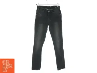 Jeans fra DNG (str. 140 cm)