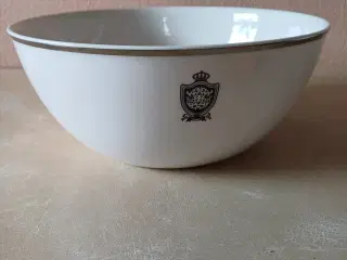 Hvide Skåle i porcelæn af Anna Berg - 2 stk. 