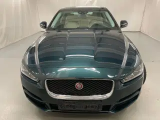 Jaguar XE Prestige 2,0i benzin