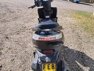 Scooter 30, VGA Explora 