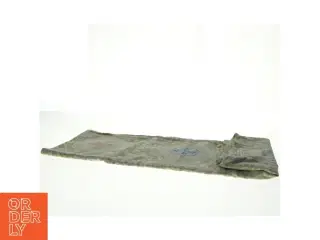 Broderet dug (str. 100 x, 150 cm)