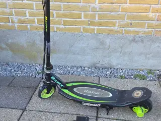 El løbehjul Razer E90