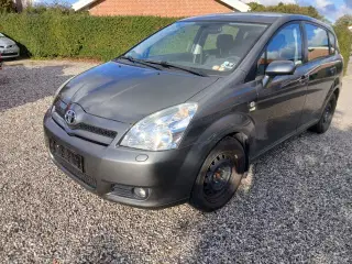 Toyota  Corolla Verso 1,8 benzin 