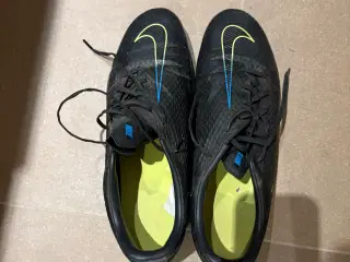 2xNike fodboldstøvler str 45 & 45.5