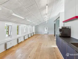 240 M² ATTRAKTIVT KONTORLEJEMÅL