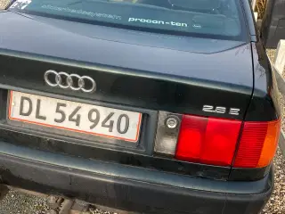 Audi 100 2.8