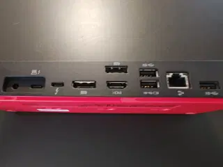 Lenovo Thunderbolt 4 workstation dock