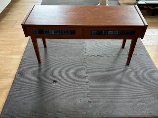 Møbel bord