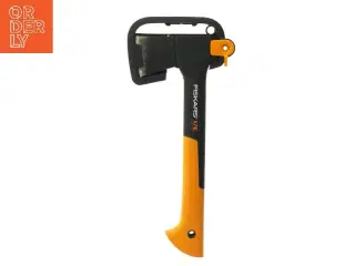 Fiskars X10 økse fra Fiskars (str. 38,5x17 cm)