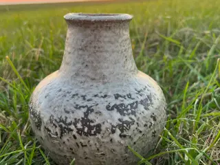 Keramik vase fra Futter keramik 