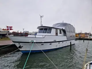 Nautica S - Totalrenoveret beboelsesbåd/ husbåd - Søsat i 2020 - Klar til sejlads/beboelse
