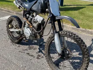 Loncin 150CC Crosser