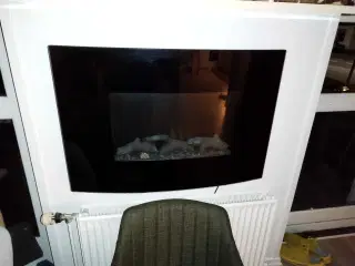 El pejs med flamme med varme men kan slåes fra så 