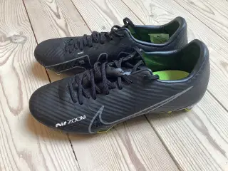 Nike air zoom fodboldstøvler str 39